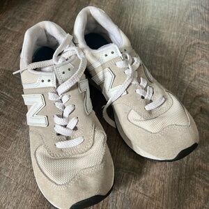 Womens 7.5 new balance shoes